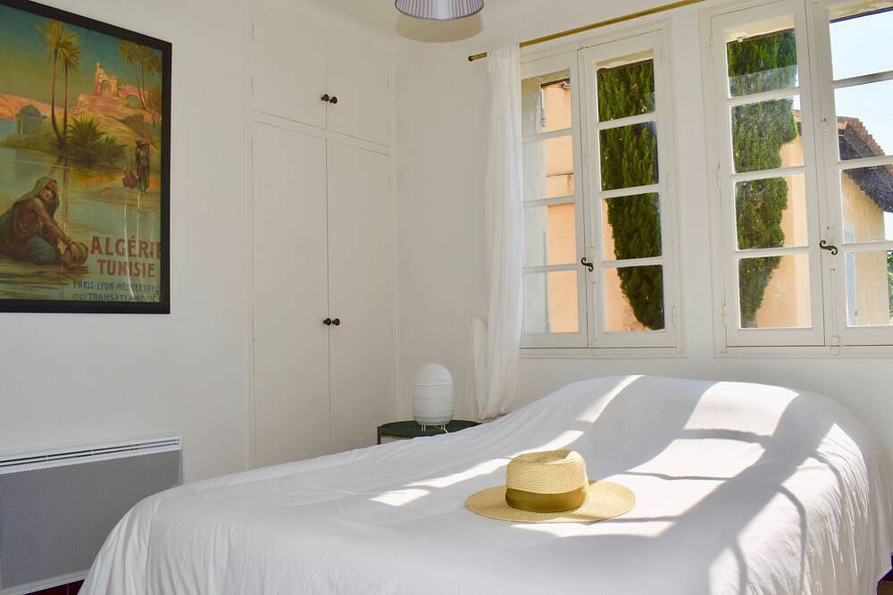 #Casa en los campos, 4 dormitorios, acceso a la piscina a pie en Lourmarin in Lourmarin, Parque natural regional del Luberon