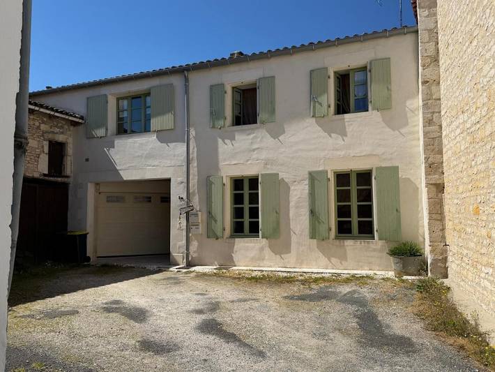 Location de vacances pour 5 personnes, avec terrasse et jardin à Cozes - 3