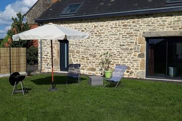 Gîte pour 4 personnes, avec jardin et jacuzzi à Pont-Scorff