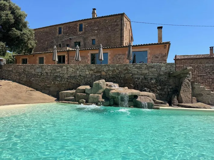 Casa de vacaciones para 8 personas, con terraza y jardín además de piscina y vistas, Se admiten mascotas - 1