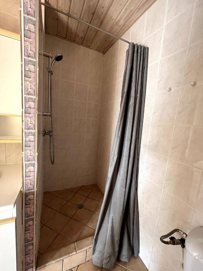 Appartement entier, One-Bedroom Apartment in Vinzier, Région de Thonon-les-Bains