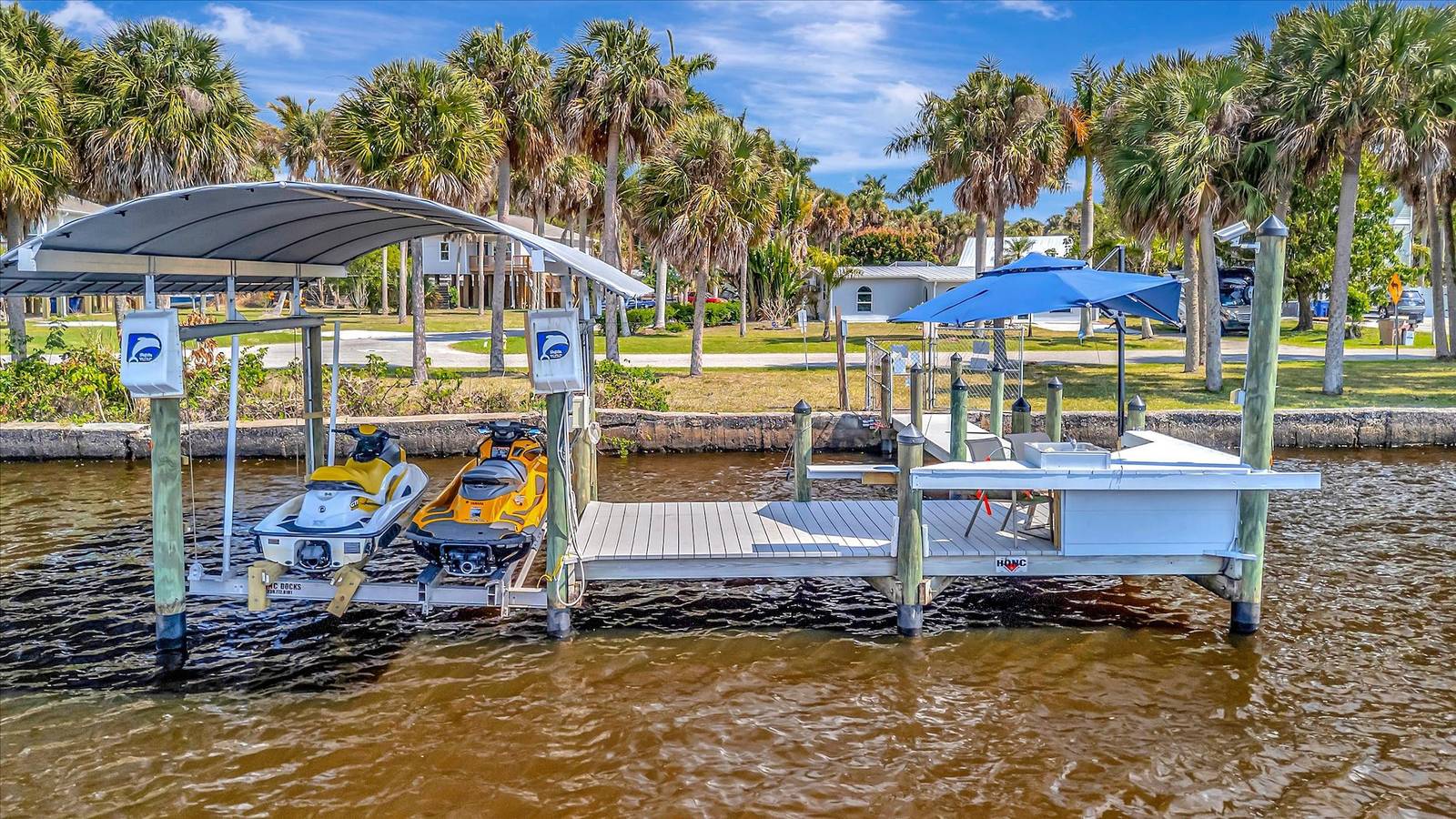 Waterfront 3B Free Boat Parking near Downtown in Fort Myers, Southwest Florida