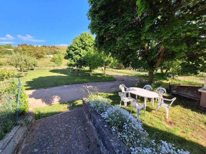 Location de vacances pour 6 personnes, avec jardin et vue, animaux acceptés à Mas-Saint-Chély - 3
