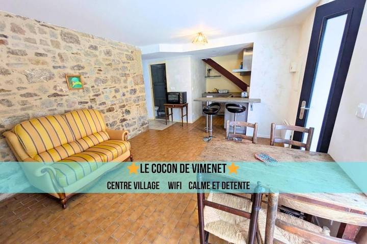Gîte pour 2 personnes, avec vue et terrasse dans Vimenet - 2