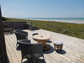 Location de vacances pour 4 personnes, avec vue ainsi que jardin et terrasse à Anneville-sur-Mer