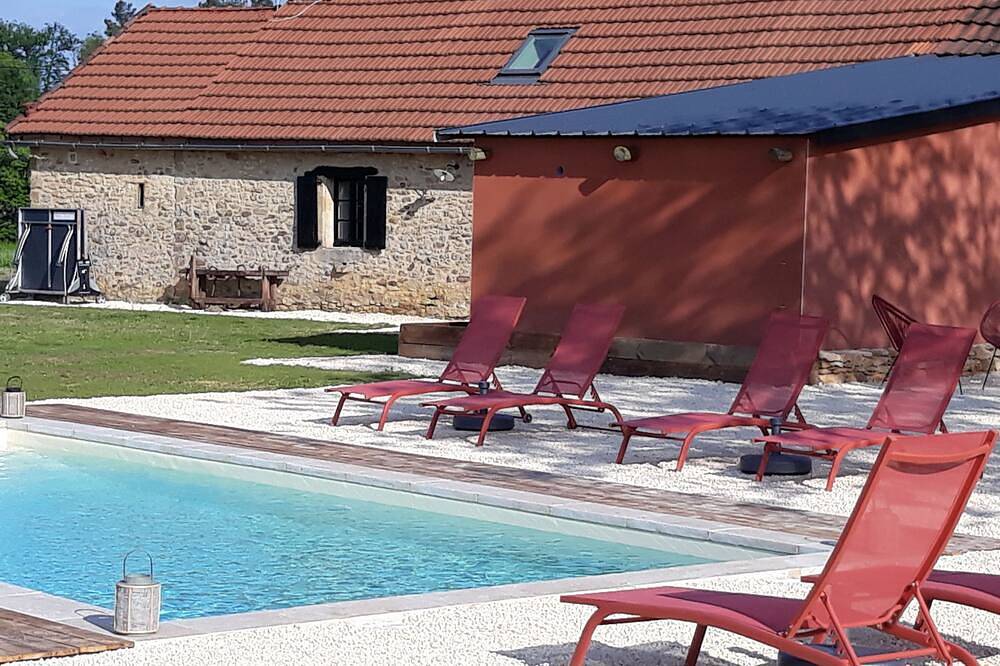 '' Pura Vida '' Charming House Heated swimming pool Sarlat in Marcillac-Saint-Quentin, Périgord Noir
