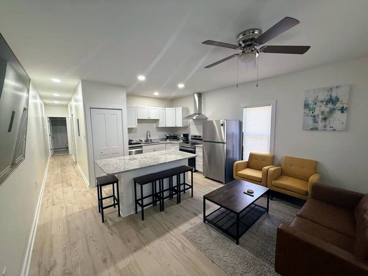 Ganze Wohnung, Newly Renovated 2 Bedroom - A.  Seasoned Superhost in Durham (NC), Durham County (USA)