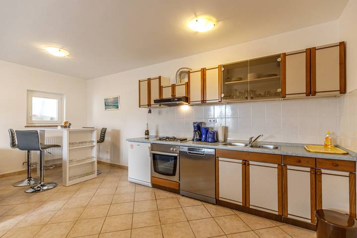 Ferienhaus für 8 Personen, mit Garten und Balkon in Kosinozici - 3