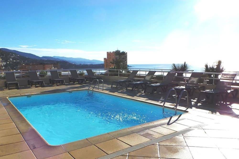 Entire apartment, Magnificent apartment in a secure residence 50 meters from Monaco! in Beausoleil, Nice region