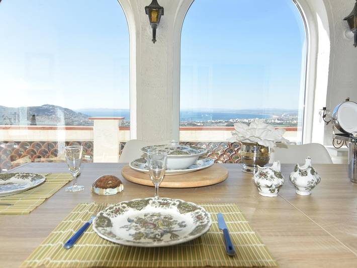 Exklusive Villa in Roses mit privatem Pool in El Mas Fumats, Roses