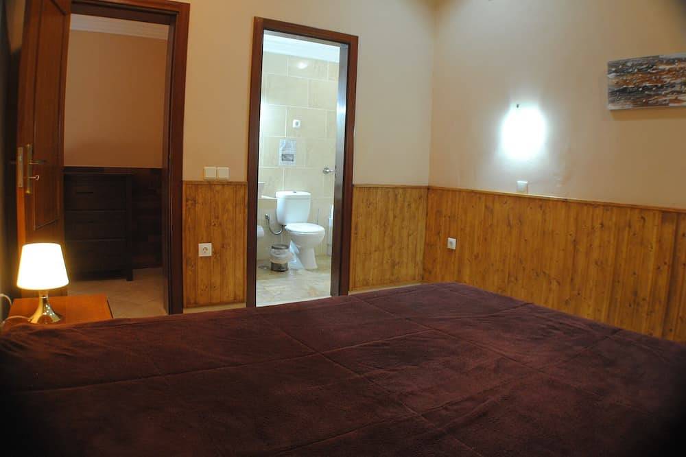 Villa with private pool. Rural area. in Estoi, Faro