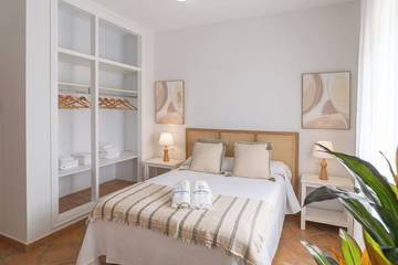 Casa Rural para 8 Personas en Los Romanes, Viñuela, Foto 2