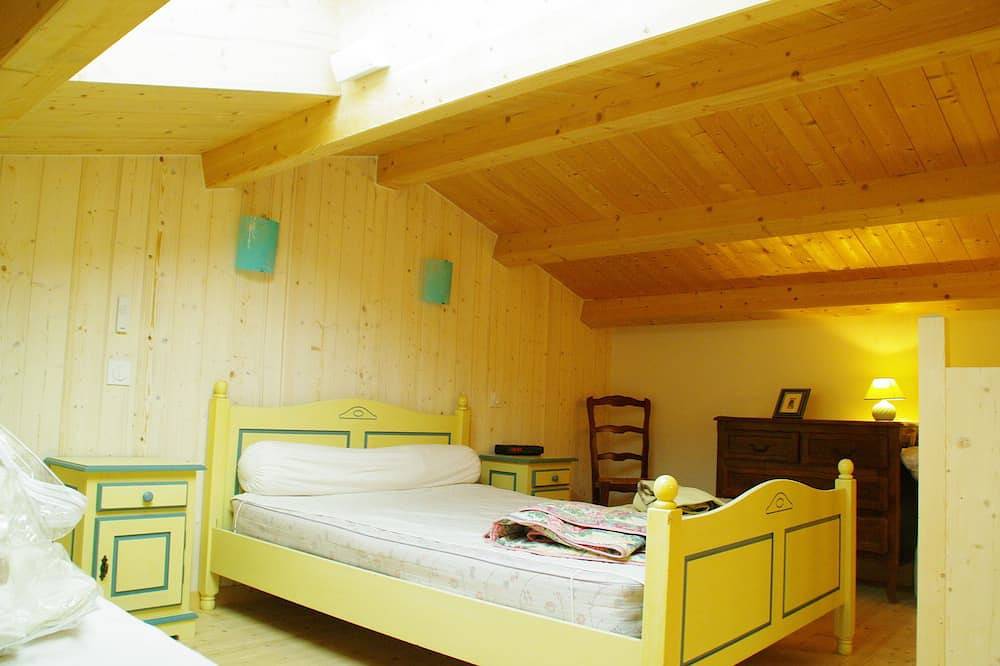 Appartement entier, Appartement neuf de 70m² exposé Sud de confort & standing in Le Bois-Plage-en-Ré, Île de Ré