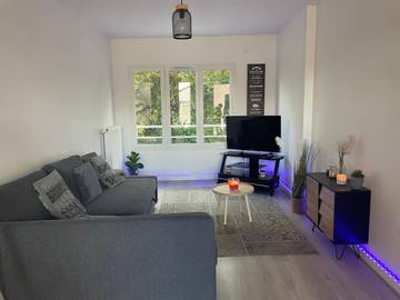 Gîte pour 4 personnes, avec balcon à Vaujours