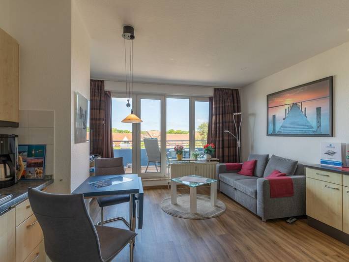Ferienwohnung für 2 Personen, mit Garten und Sauna sowie Pool und Balkon in Duhnen