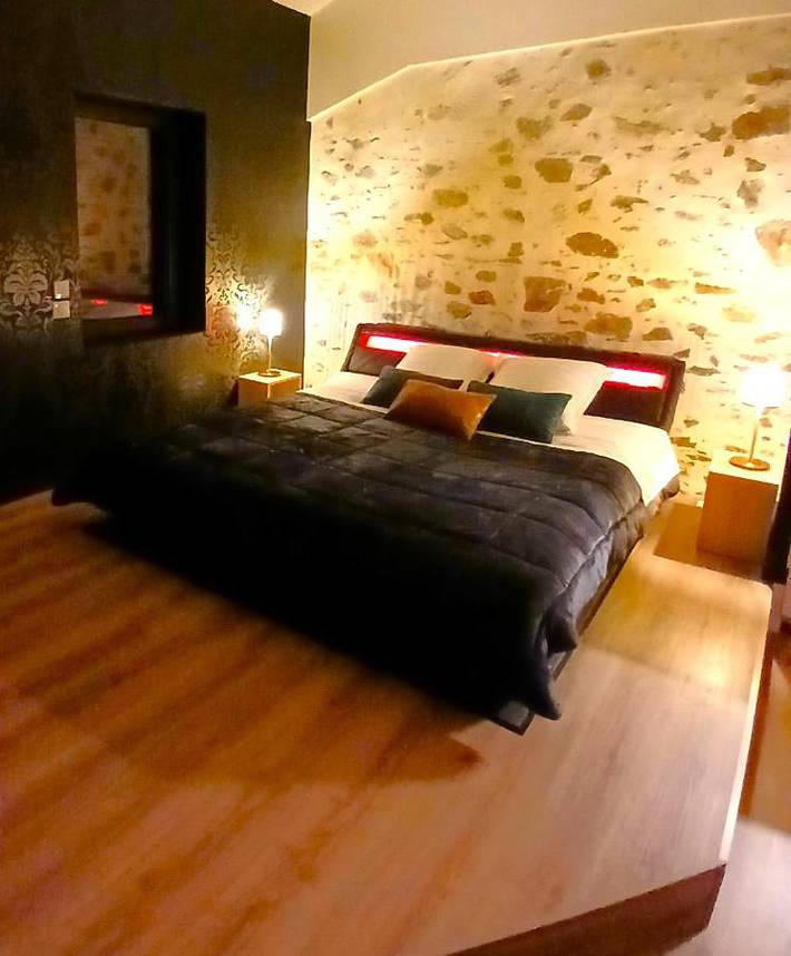 Hôtel pour 2 personnes, avec Jacuzzi ainsi que Terrasse et Jardin