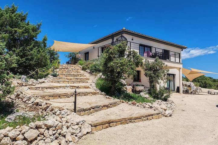 Maison de vacances pour 4 personnes, avec jacuzzi ainsi que jardin et terrasse, animaux acceptés - 1