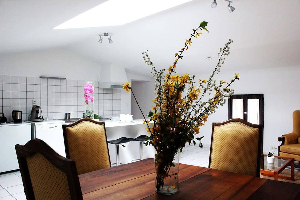 Appartement entier, Appartement Duplex en plein coeur du Medoc à Margaux in Margaux-Cantenac, Parc naturel régional du Médoc
