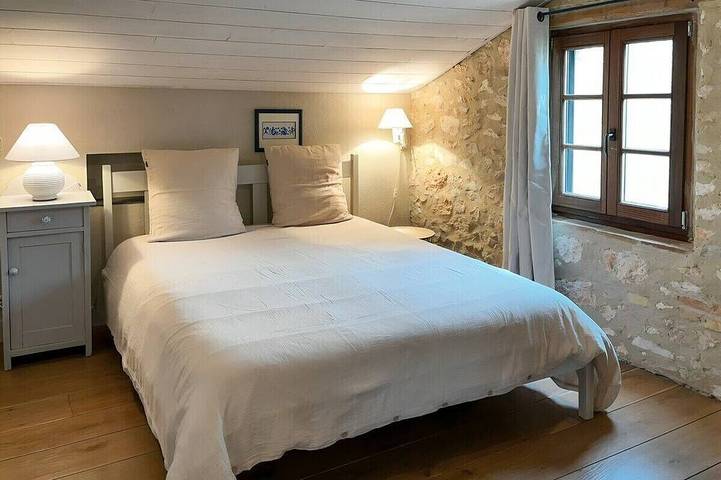 Gîte pour 6 personnes, avec Terrasse ainsi que Jardin et Piscine à Fiac (Tarn) - 2