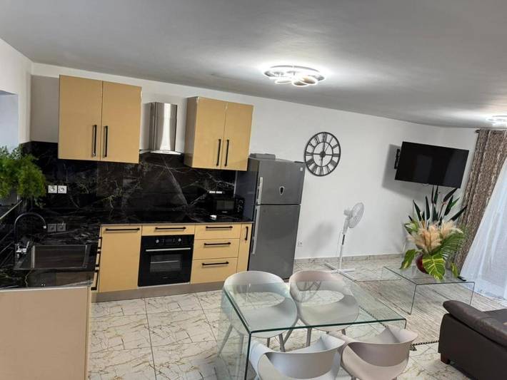 Location de vacances pour 5 personnes, avec vue et jardin dans Plage des Raisins Clairs - 2