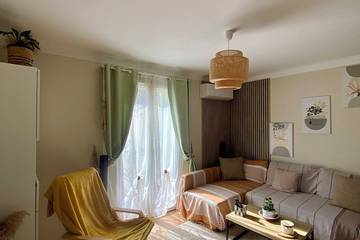 Gîte pour 4 personnes, avec balcon à Entraigues-sur-la-Sorgue