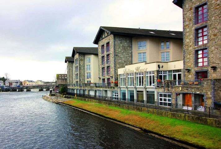Hotel for 2 people, with Terrace in Ballina