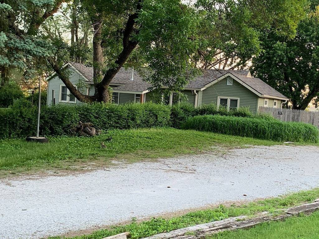 Lily's Cosy Cottage, eine ruhige Ecke zum Entspannen und 20 Minuten zu allem. in Omaha, Nebraska