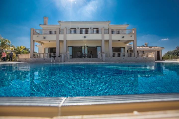 Villa for 16 people, with pool and garden, child-friendly in Cyprus