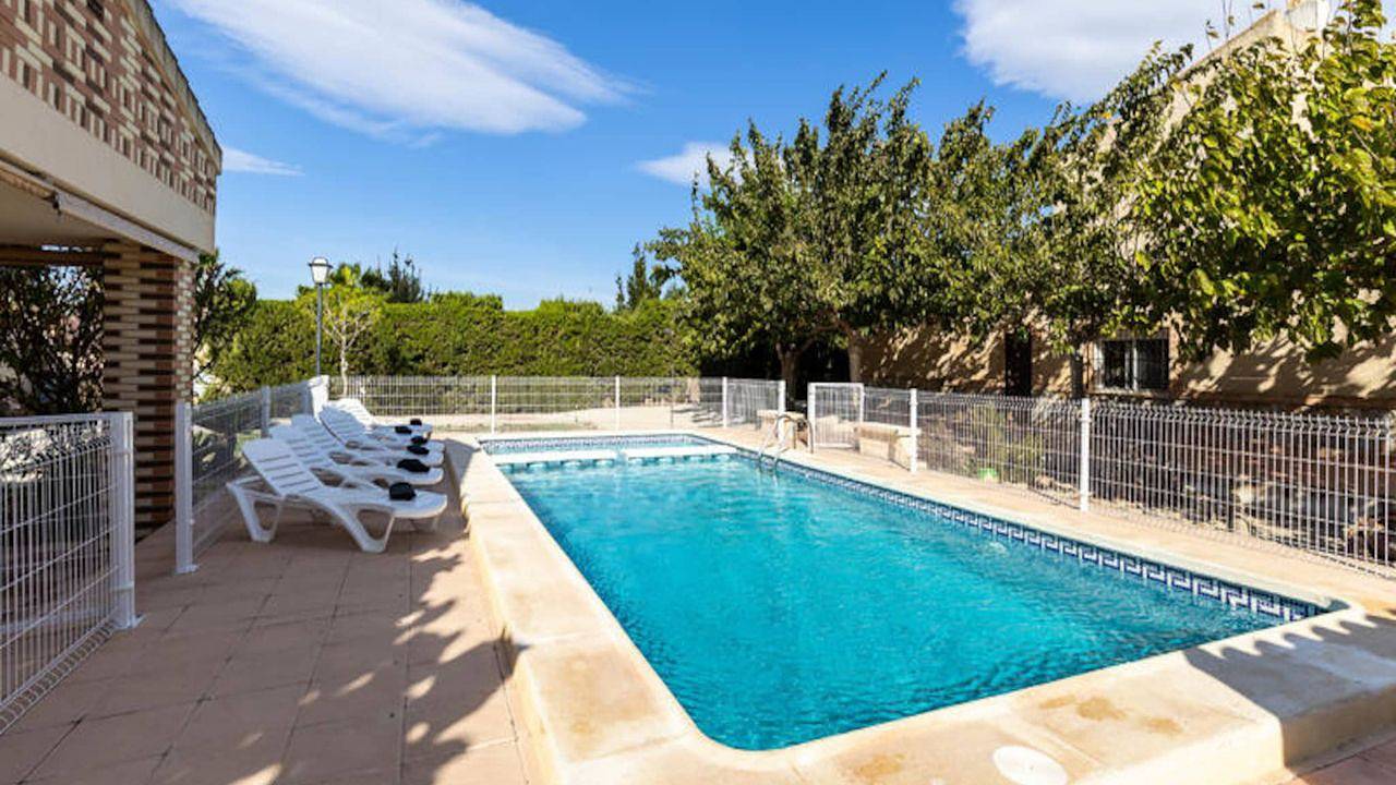 Entire holiday apartment, Ferienwohnung für 11 Personen (150 m²) in Santa Águeda in Dolores, Alicante Province