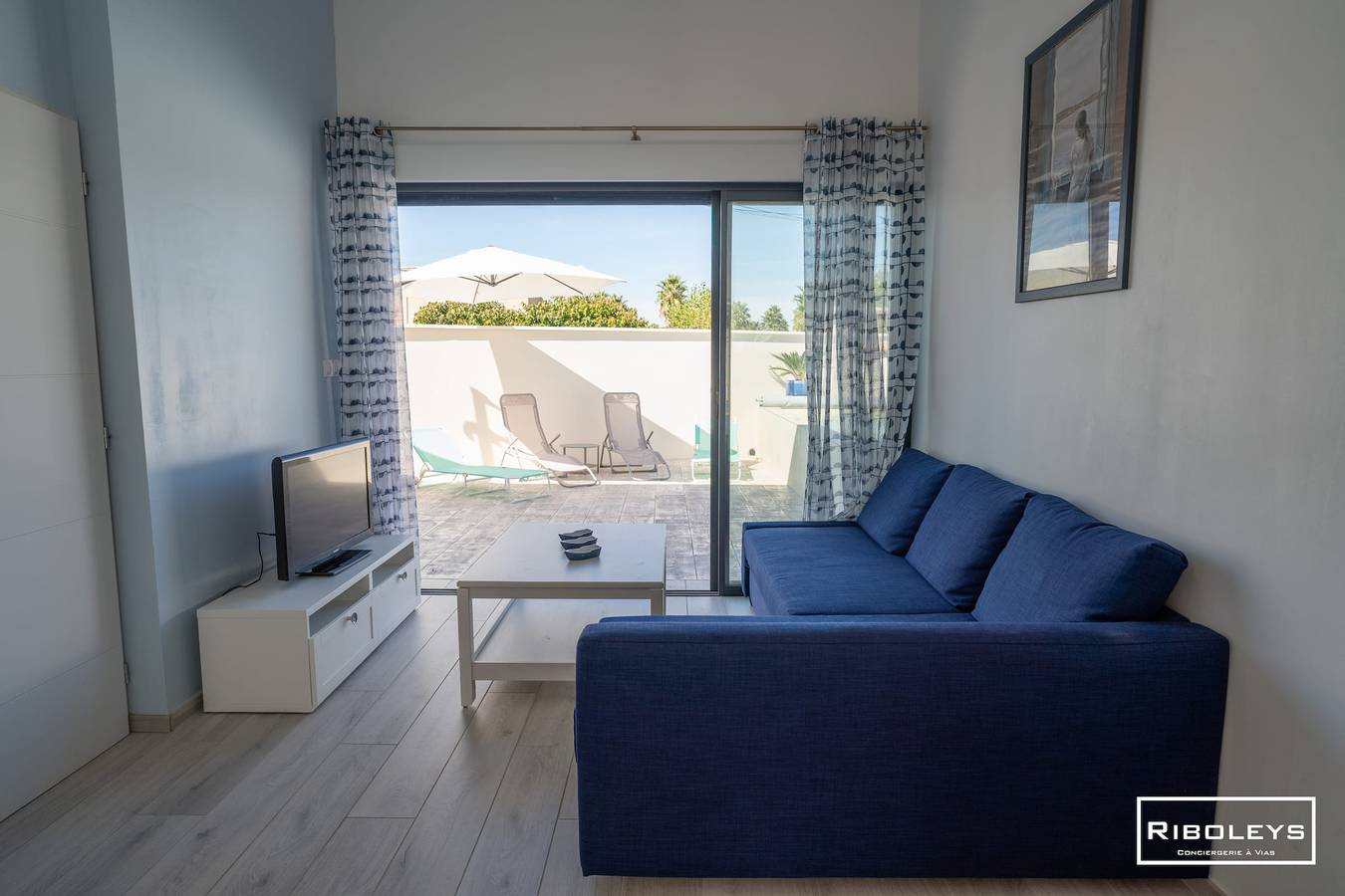 Riboleys - Villa 10 personnes avec piscine privée à 200m de la mer in Vias Plage, Vias