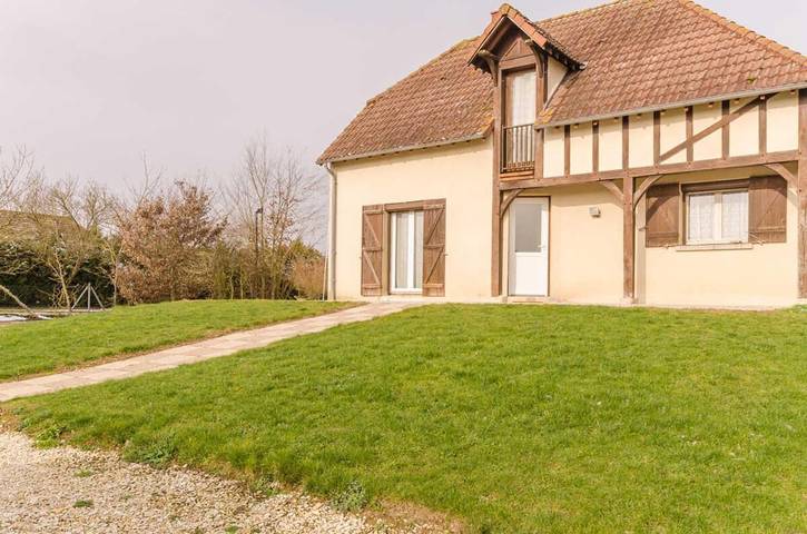 Location de vacances pour 7 personnes, avec Terrasse et Jardin dans Fontaine-les-Grès