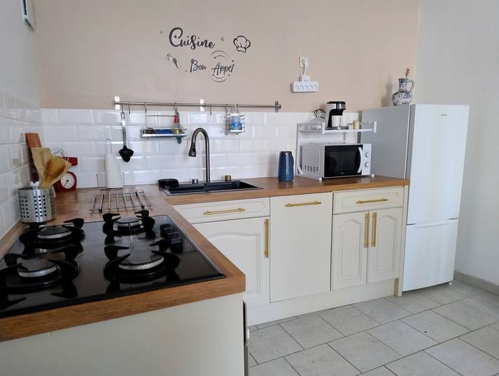 Gîte pour 8 personnes, avec terrasse et jardin, animaux acceptés à Lormes - 4