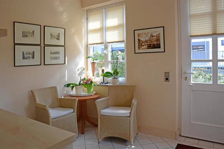 Hotel, mit Terrasse und Garten in Ihringen am Kaiserstuhl - 3