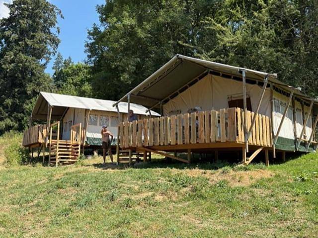 Location de vacances pour 7 personnes, avec Balcon et Terrasse ainsi que Jardin et Piscine dans Cuzy - 3