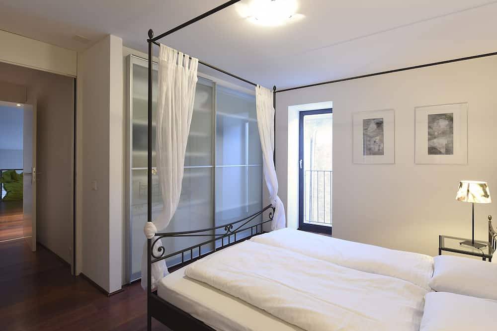 Ganze Wohnung, Moderne Loft im Tessin, ruhig gelegen, familienfreundlich, Pool in Vernate, Luganersee