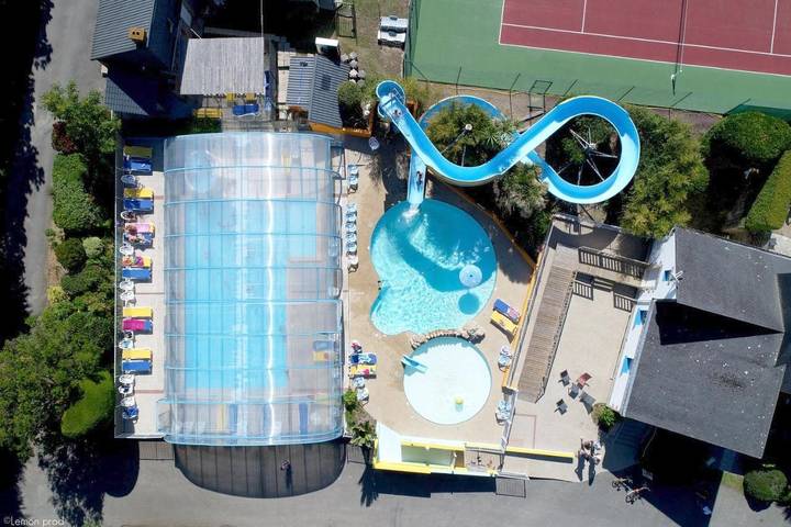 Camping pour 6 personnes, avec jardin et piscine