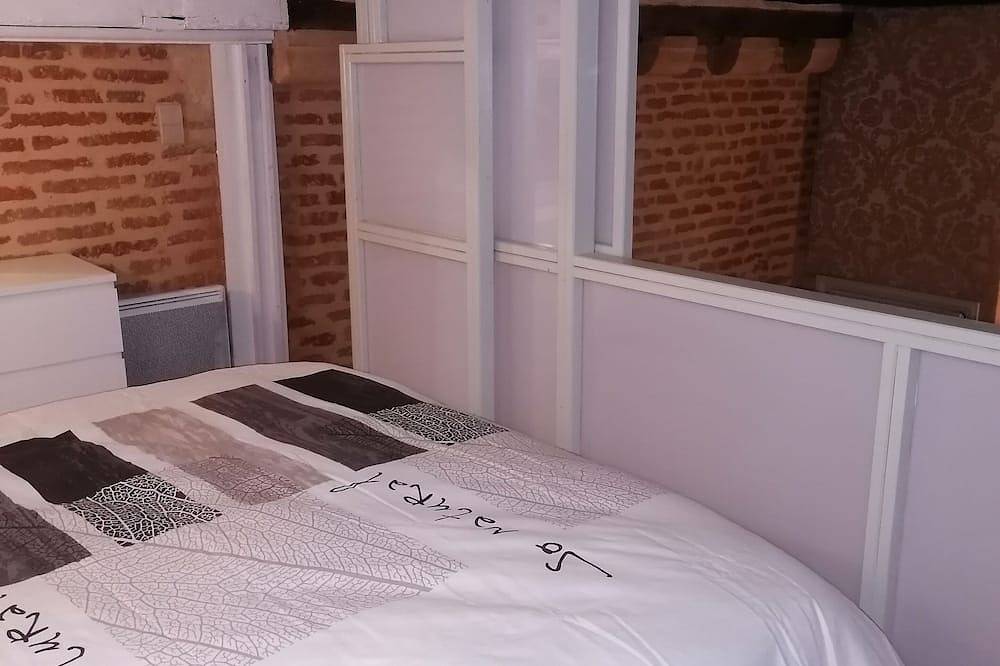 Entire apartment, Charming apartment in the heart of Bergerac in Bergerac, Périgord Pourpre