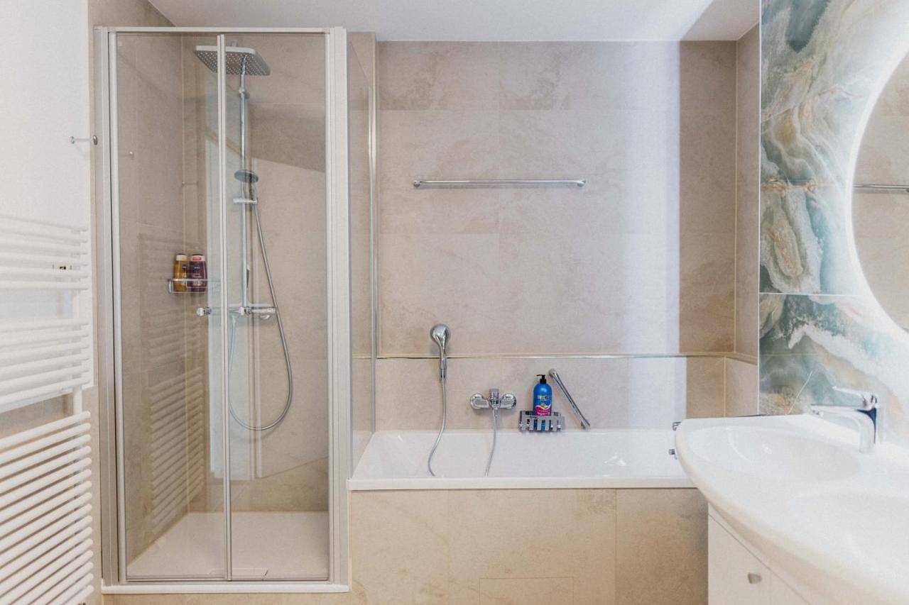 Ganze Wohnung, Luxury 4 Bedroom Apartment/Therme Erding/Parking in Erding, Oberbayern