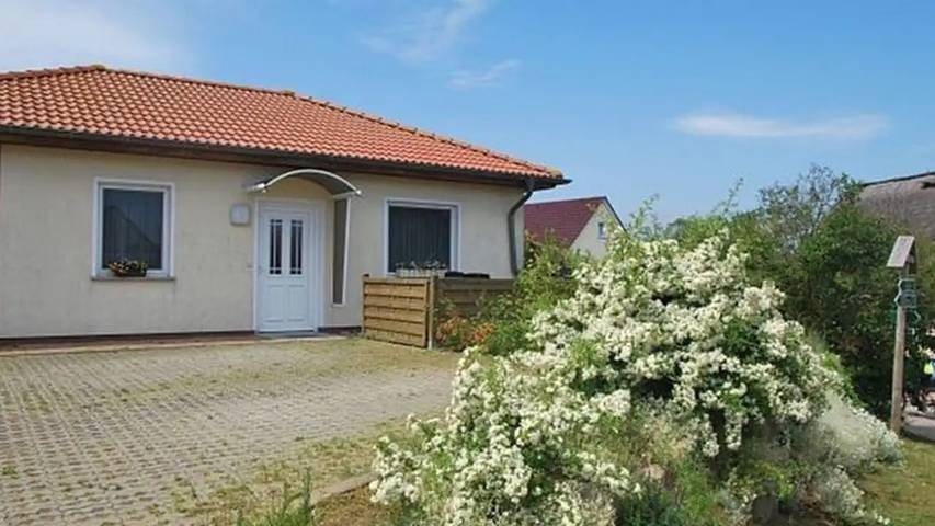 Ferienhaus für 4 Personen, mit Terrasse in Gager - 2