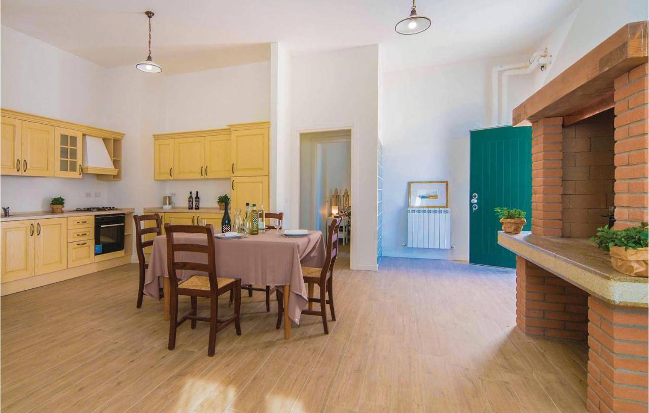 Cały apartament, Awesome Apartment In Valnogaredo Pd in Cinto Euganeo, Wzgórza Euganejskie