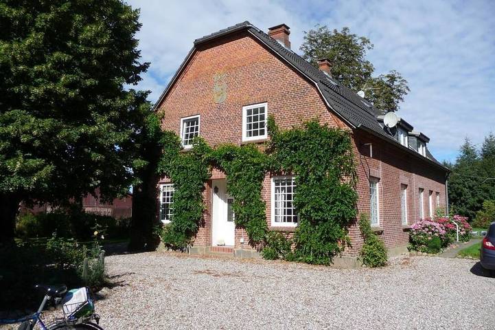 Ferienwohnung für 4 Personen, mit Garten und Sauna sowie Balkon in Rabenholz