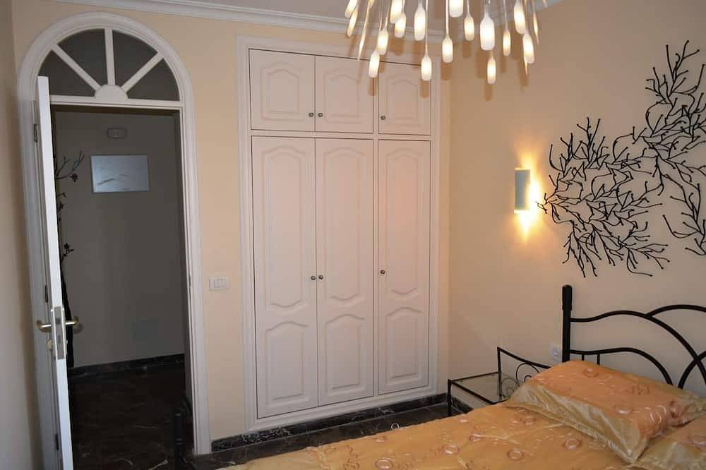Entire apartment, Apartament With Stunning Views in Playa de los Guíos, Santiago del Teide