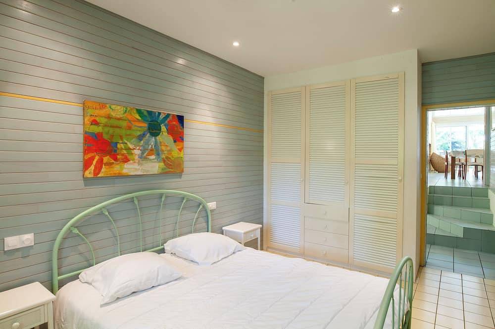 *Villa Pinsolle* 12 persons, overlooking the Golf, near the Ocean in Soustons, Côte d’Argent