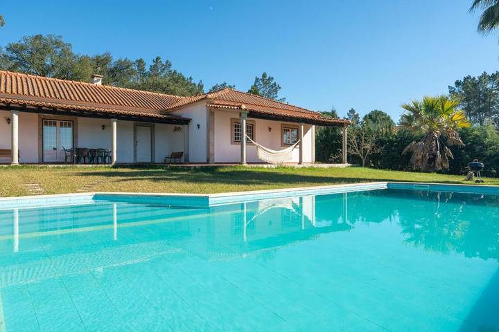 Chalet para 10 personas, con Terraza y Jardín además de Piscina y Vistas en Santarém - 3