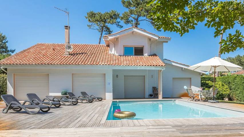 Villa pour 14 personnes, avec jacuzzi ainsi que piscine et jardin, animaux acceptés à Moliets-et-Maa