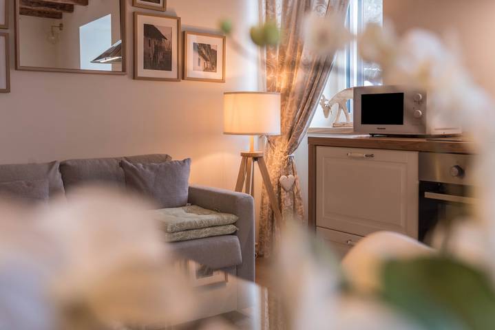Entire apartment, Apartment “Wellness Lodge Edoardo” with Lake and Mountain View, Whirlpool & Sauna in Santa Giuliana, Levico Terme
