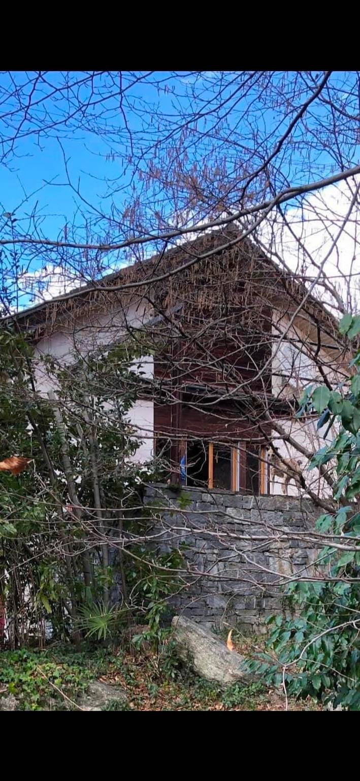 Ganze Ferienwohnung, Gemütliche Gartenwohnung im Tessin in Biasca, Lepontinische Alpen