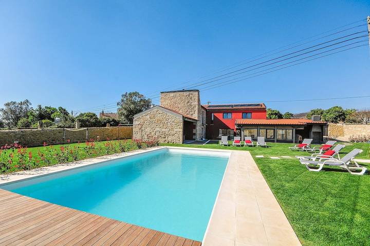Villa para 8 pessoas, com jardim e piscina em Barcelos