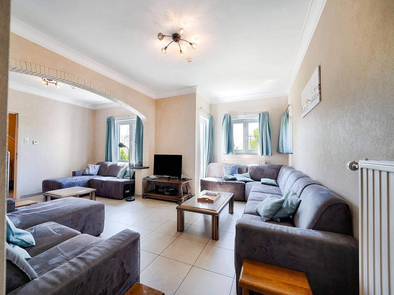 Villa Borgloon vue sur fleurs et jacuzzi in Looz, Limbourg (Belgique)