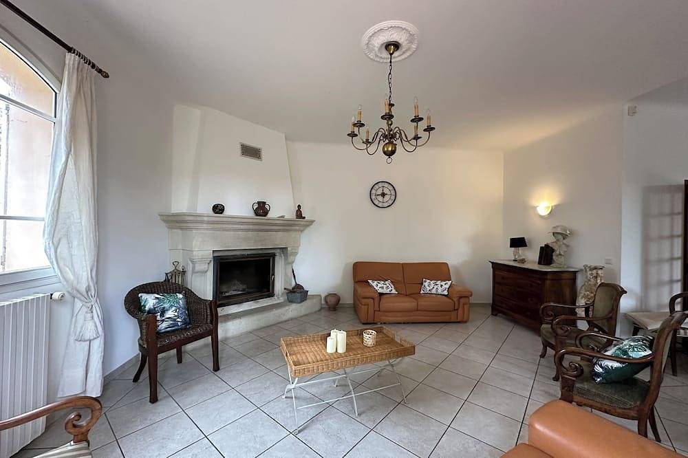 Au Cœur de la Provence Superbe Maison de 230m2 2500m2 6 chambres in Oraison, Alpes-de-Haute-Provence